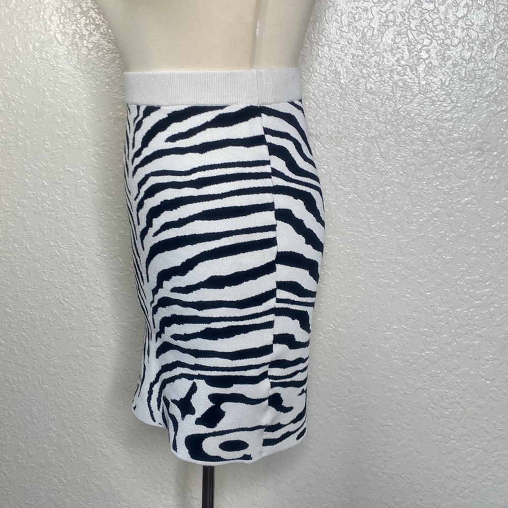 Bebe sexy skirt - Picture 4 of 6